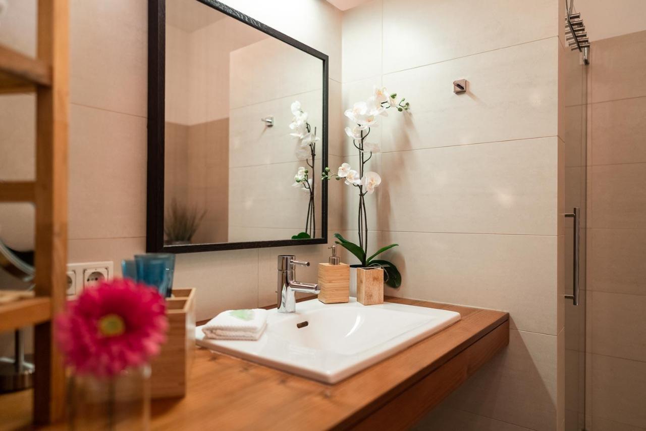 Luxury Downtown Appartement Mit Garage 그라츠 외부 사진