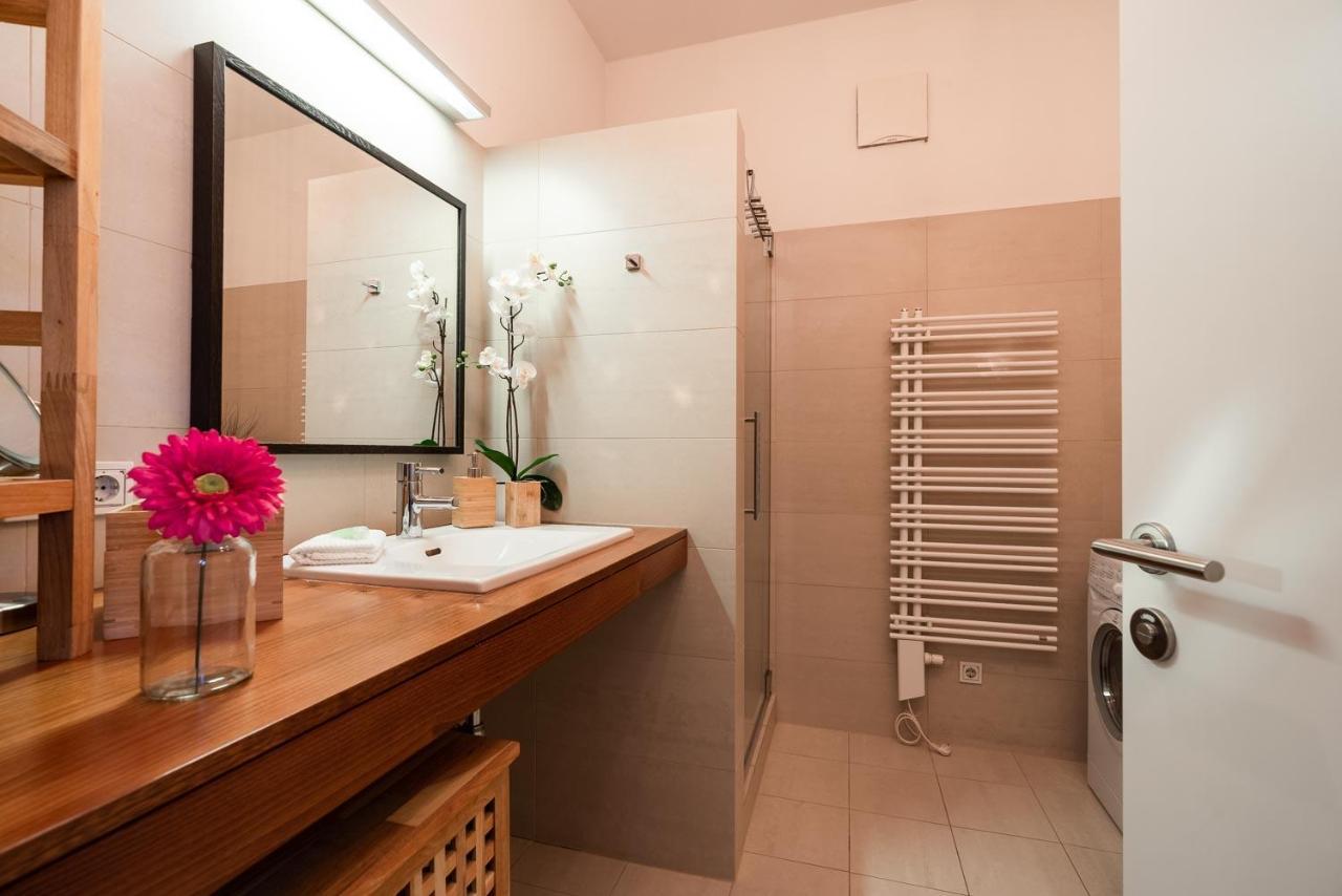 Luxury Downtown Appartement Mit Garage 그라츠 외부 사진